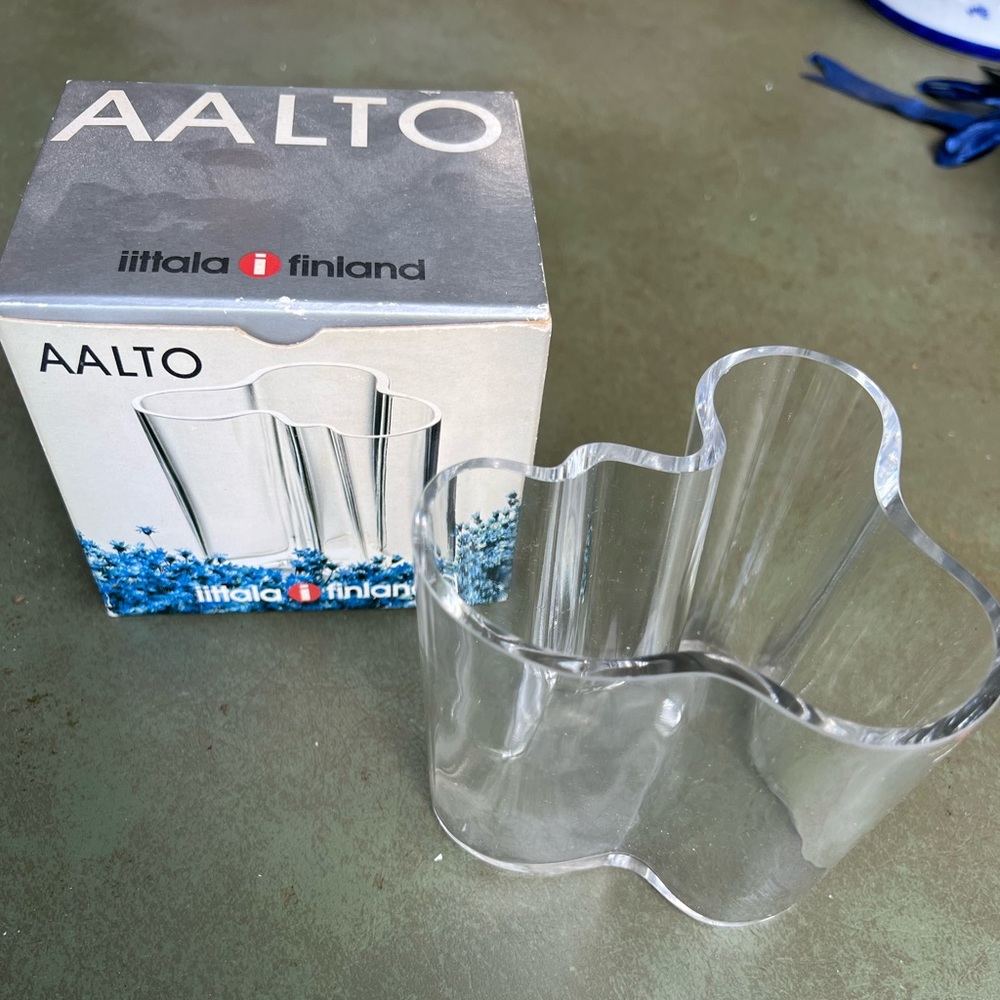 NWT Aalto vase, never used with sticker intact